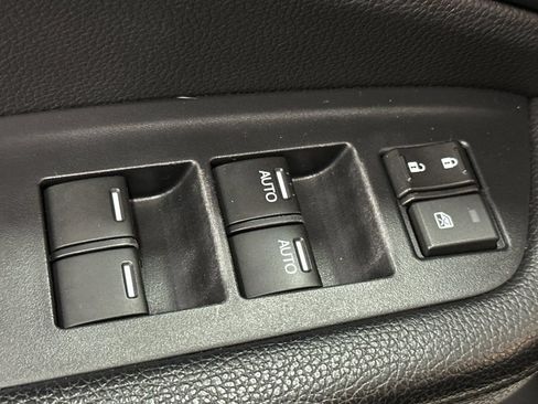 Used 2019 Honda Pilot EX-L image 12
