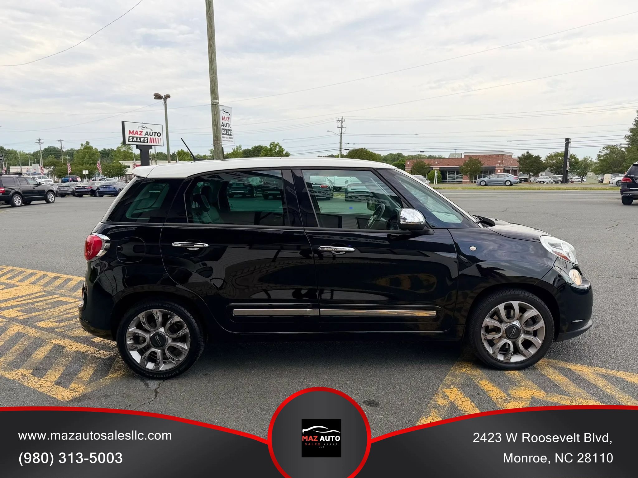 Used 2014 FIAT 500L Lounge FWD image 4