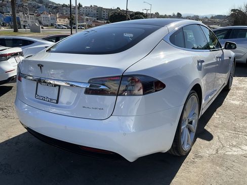 Used 2021 Tesla Model S Long Range Plus image 84