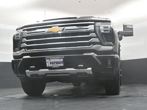 Used 2024 Chevrolet Silverado 2500 High Country w/ High Country Premium Package AWD/4WD image 53