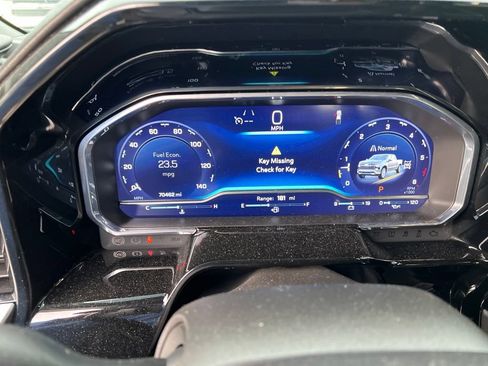 Used 2022 Chevrolet Silverado 1500 LTZ w/ LTZ Convenience Package II AWD/4WD image 5