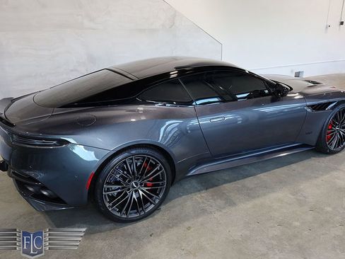 Used 2022 Aston Martin DBS Superleggera image 15