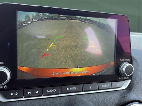 Used 2025 Nissan Sentra SR image 17