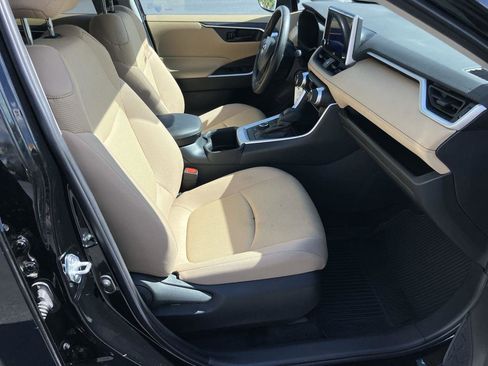 Used 2023 Toyota RAV4 LE image 32