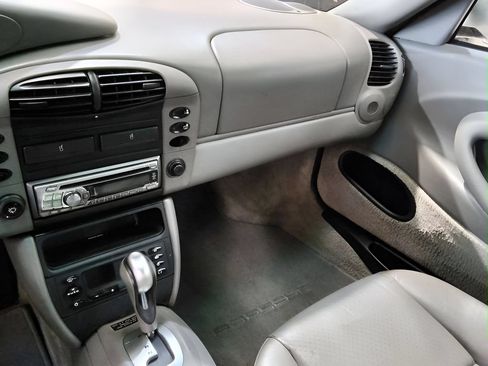 Used 2001 Porsche 911 Carrera RWD image 21
