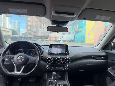 Used 2021 Nissan Sentra SR FWD image 17