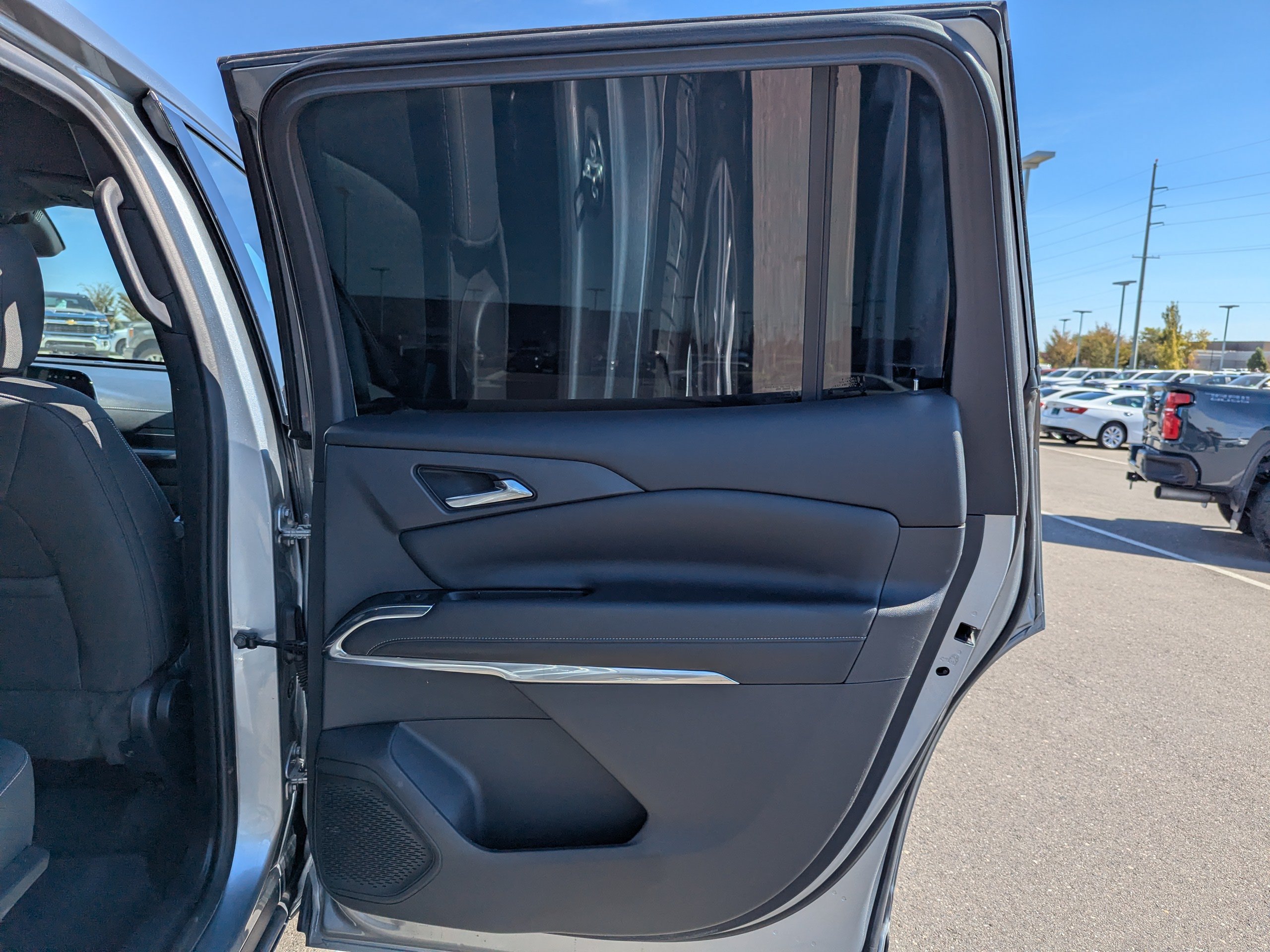 Certified 2024 Chevrolet Traverse LT FWD image 43
