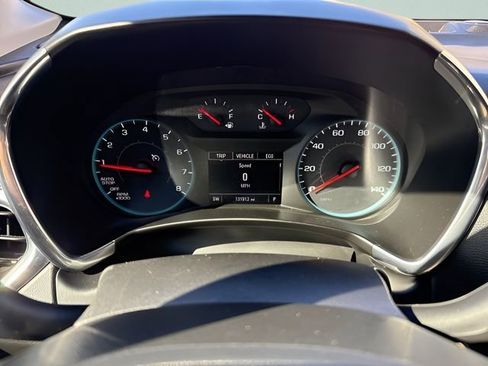 Used 2018 Chevrolet Equinox LT image 19