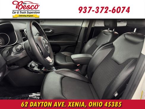 Used 2018 Jeep Compass Latitude w/ Popular Equipment Group AWD/4WD image 10