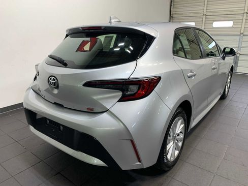 Certified 2024 Toyota Corolla SE w/ SE Package image 3