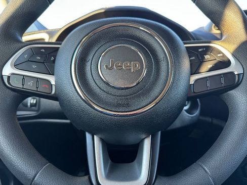 Used 2021 Jeep Renegade Sport image 26