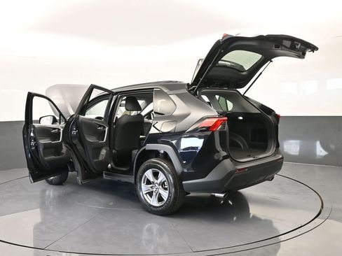 Used 2024 Toyota RAV4 XLE image 77