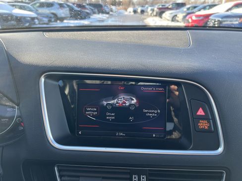 Used 2016 Audi Q5 2.0T Premium Plus w/ Technology Package image 29