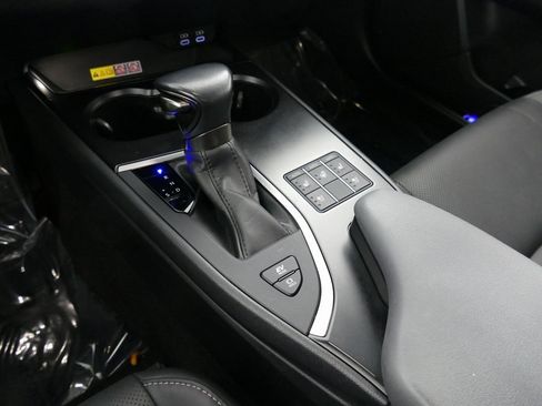 Used 2023 Lexus UX 250h AWD w/ Premium Package image 20