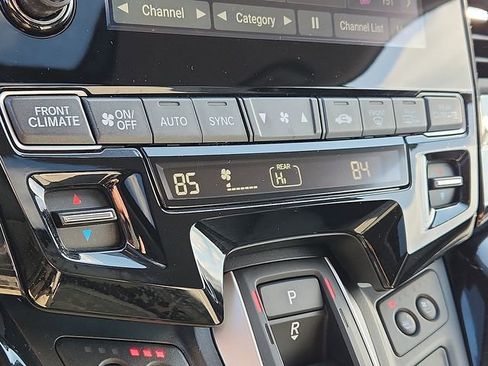 Used 2024 Honda Odyssey Elite image 16