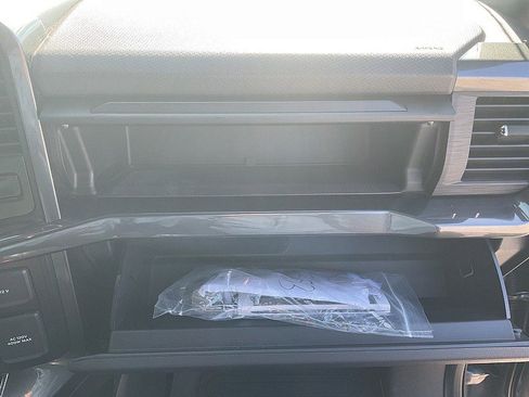 Used 2022 Ford F150 XLT w/ Equipment Group 302A High image 12