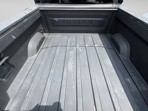 Used 2022 Rivian R1T Adventure AWD/4WD image 39