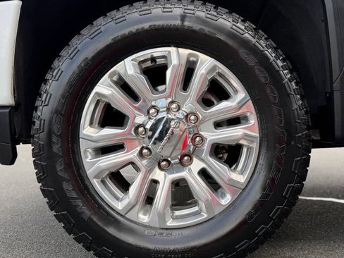 Certified 2023 GMC Sierra 3500 Denali w/ Denali Ultimate Package AWD/4WD image 33