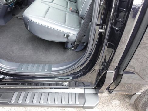 Used 2024 Ford F150 Lariat image 24