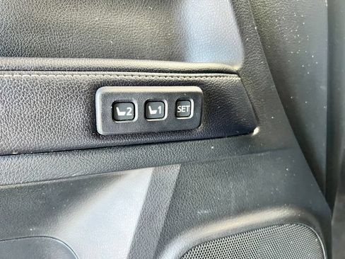Used 2019 Toyota 4Runner Limited AWD/4WD image 27