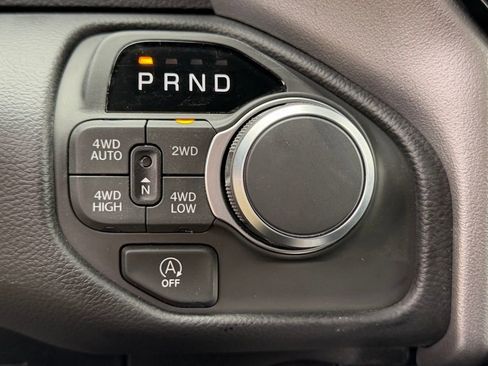 New 2026 RAM 1500 4x4 Crew Cab image 20