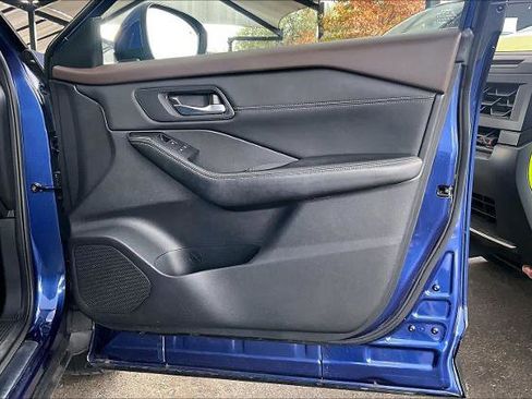 Certified 2023 Nissan Rogue SL w/ SL Premium Package image 21