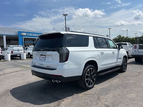 New 2026 Chevrolet Suburban RST w/ Comfort Package AWD/4WD image 3