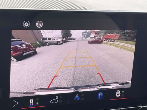 Certified 2024 GMC Canyon AT4X AWD/4WD image 26