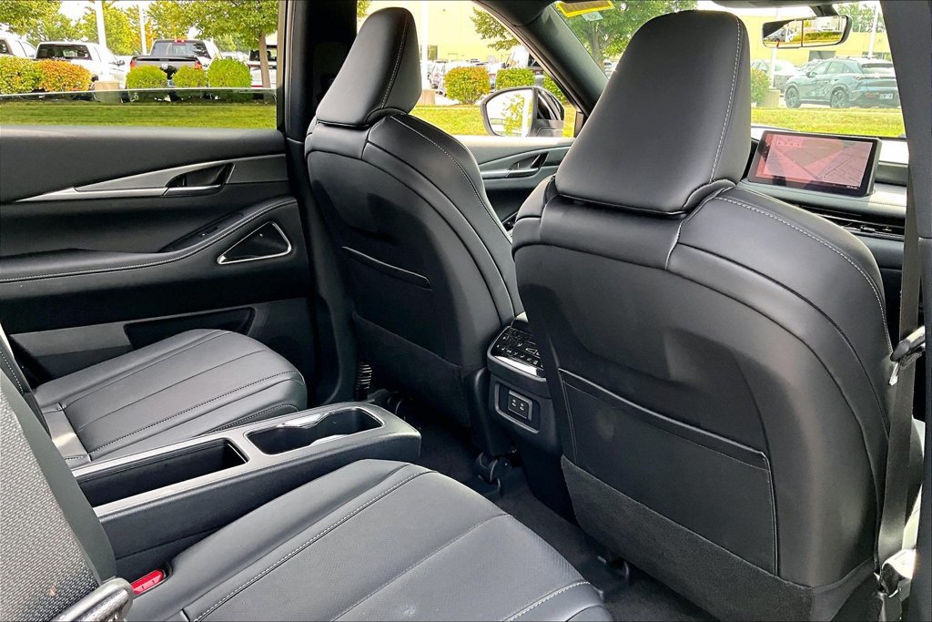 Certified 2027 INFINITI QX60 Sport w/ Dark Cargo Package AWD/4WD image 29