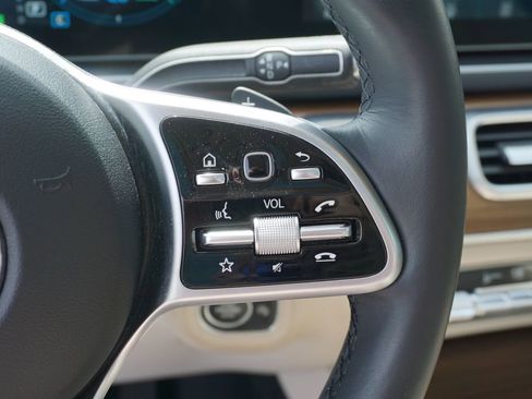 Used 2022 Mercedes-Benz GLS 450 4MATIC image 26