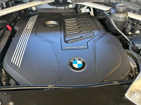 Used 2020 BMW X5 sDrive40i w/ M Sport Package RWD image 10