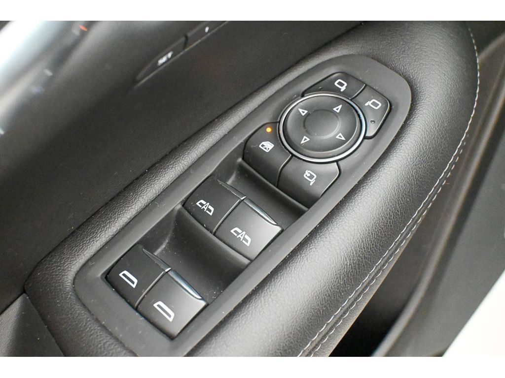Used 2023 Cadillac XT5 Premium Luxury FWD image 32