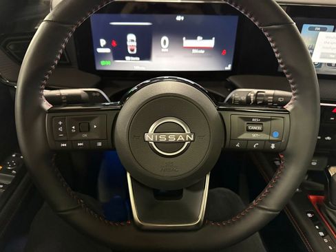 Used 2025 Nissan Kicks SR w/ SR Premium Package AWD/4WD image 11