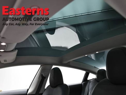 Used 2023 Tesla Model 3 Standard Range image 28