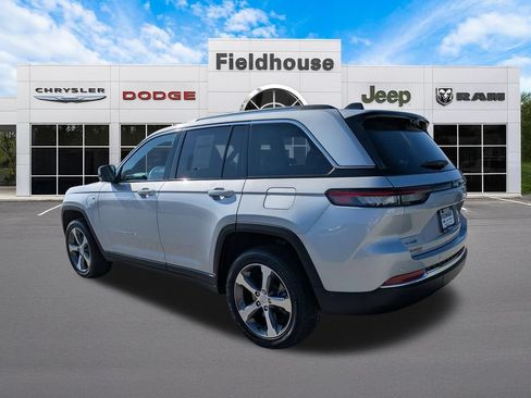 Used 2024 Jeep Grand Cherokee Limited 4xe w/ Luxury Tech Group II AWD/4WD image 5