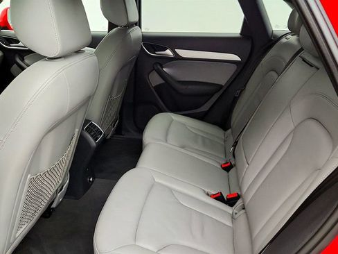 Used 2018 Audi Q3 2.0T Premium FWD image 21