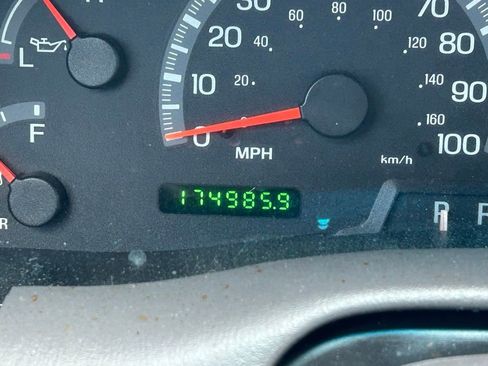 Used 2002 Ford F150 XLT RWD image 23