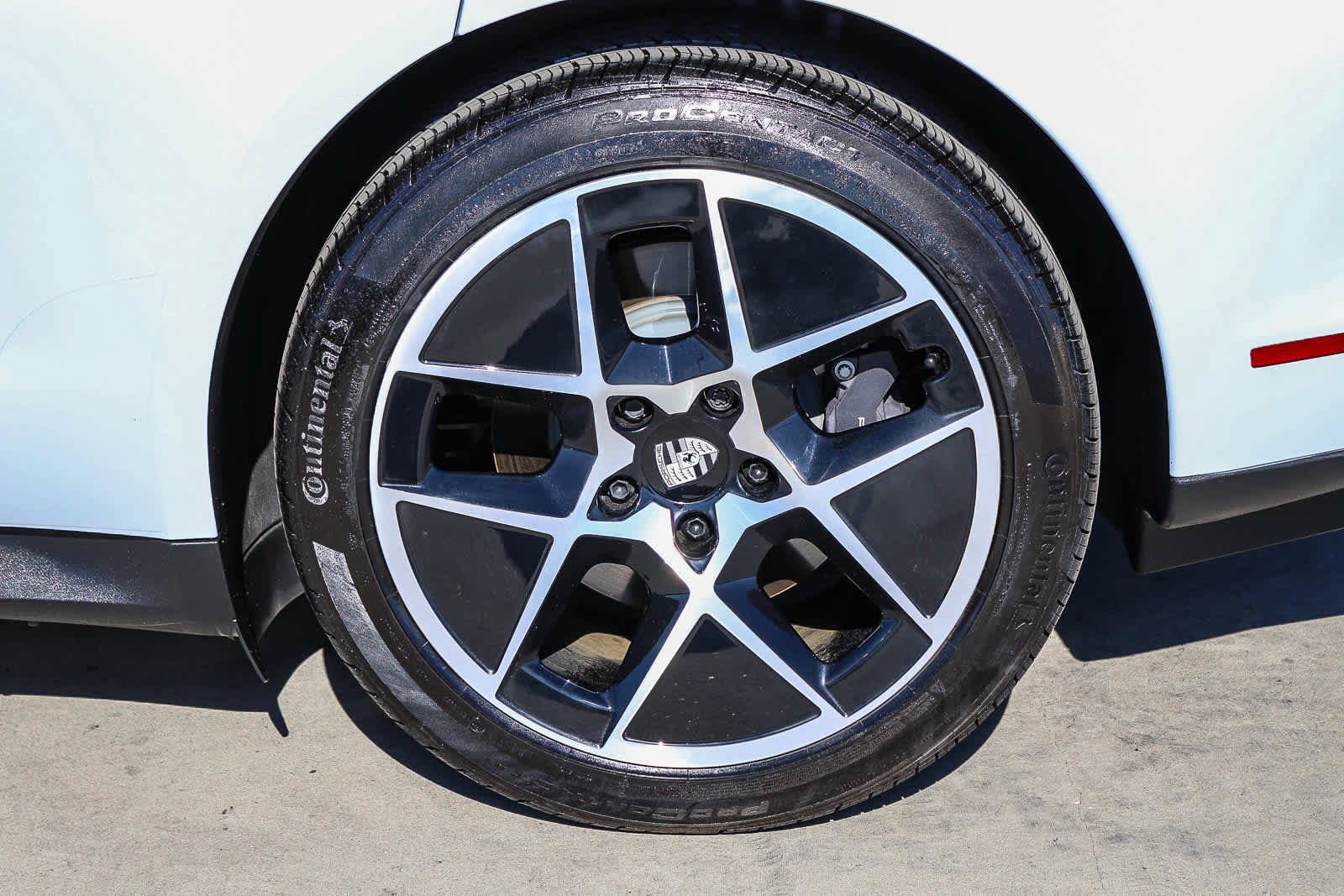 Used 2025 Porsche Taycan RWD image 12