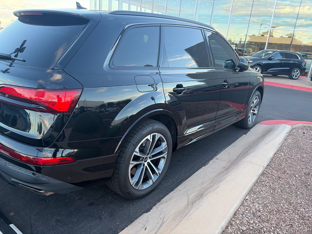 Used 2025 Audi Q7 2.0T Premium Plus w/ Premium Plus Package AWD/4WD image 6