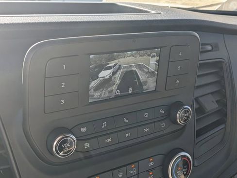 New 2024 Ford Transit 250 148 Medium Roof image 19