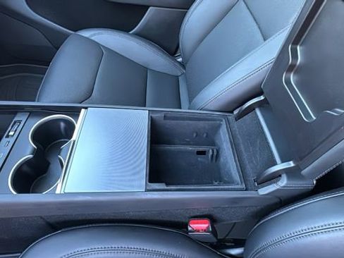 Used 2026 Tesla Model Y Long Range image 21