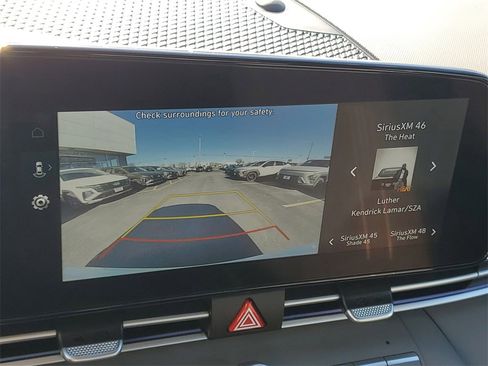 Certified 2025 Hyundai Elantra SEL image 19