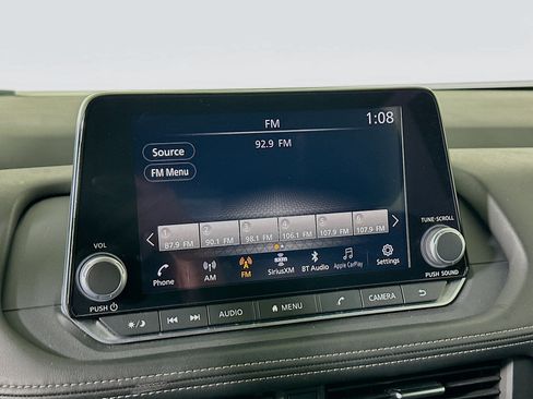 Used 2025 Nissan Rogue SV AWD/4WD image 21