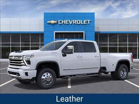 New 2026 Chevrolet Silverado 3500 High Country w/ Technology Package image 2