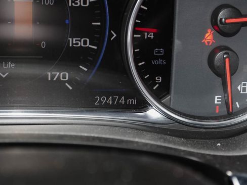 Used 2023 Chevrolet Traverse Premier image 11