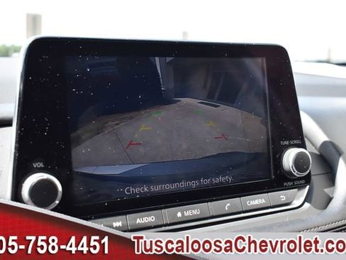 Used 2024 Nissan Rogue SV FWD image 34