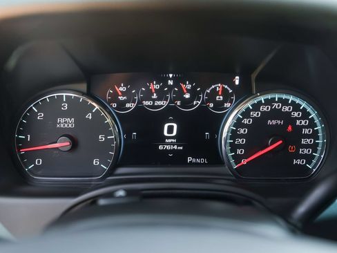 Used 2019 Chevrolet Tahoe Premier RWD image 14