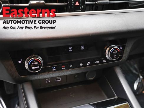 Used 2022 Mitsubishi Outlander SEL AWD/4WD image 19