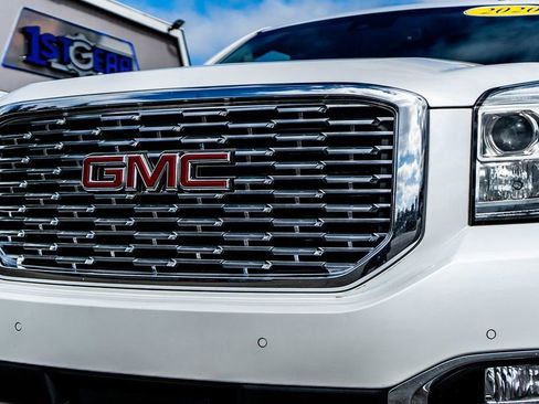 Used 2020 GMC Yukon Denali w/ Denali Ultimate Package AWD/4WD image 9