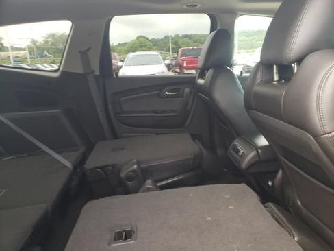 Used 2011 Chevrolet Traverse LT FWD image 19